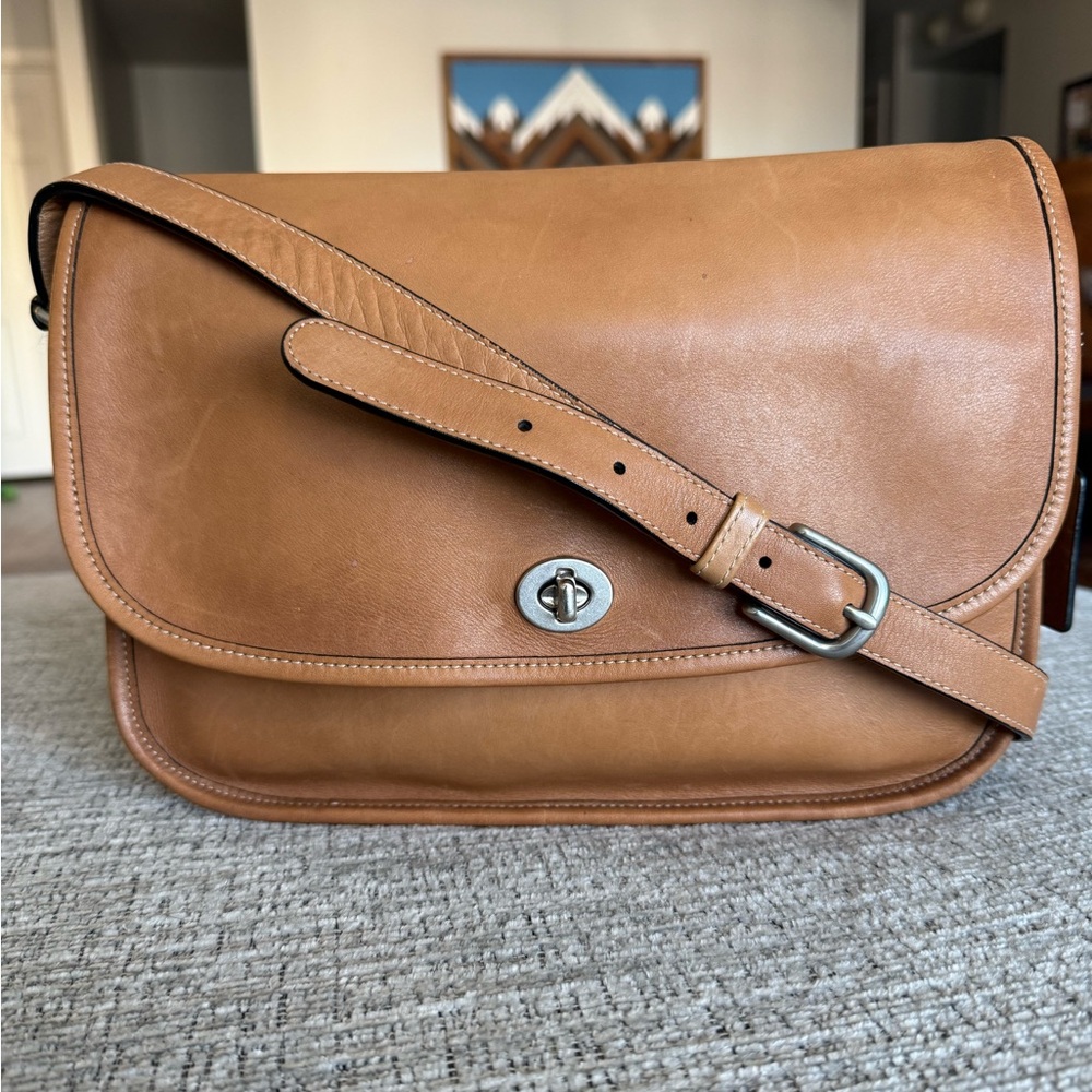 Vintage Coach City Shoulder Bag